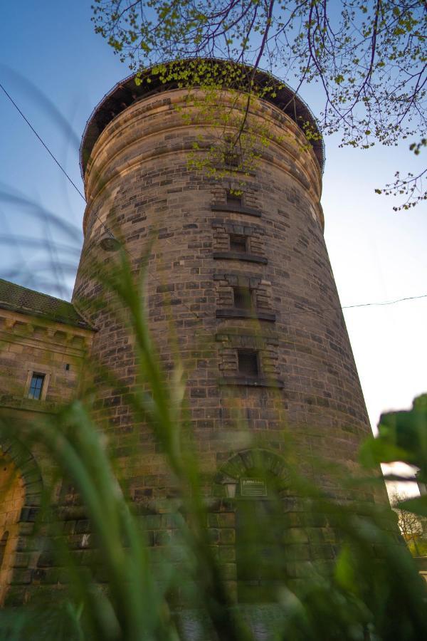 Apartamento Am Spittlerturm Núremberg Exterior foto